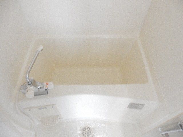 バス・シャワールーム　※別タイプ参考写真