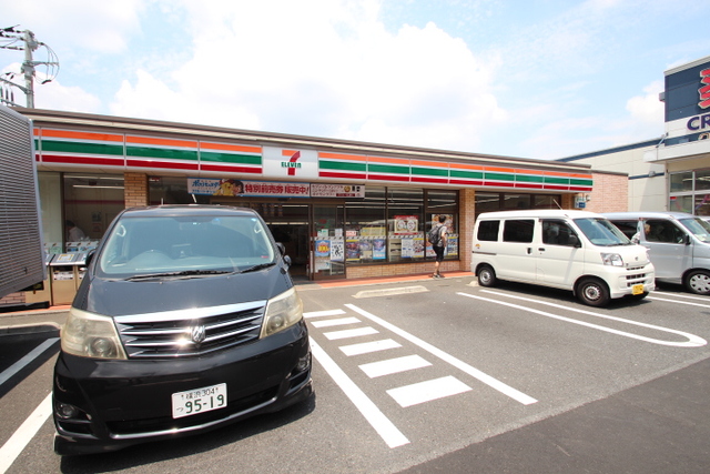 コンビニ　セブンイレブン横浜左近山団地店（コンビニ）まで415m