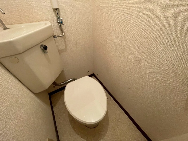 トイレ　トイレです。ウォシュレット付を探している方、おすすめです！