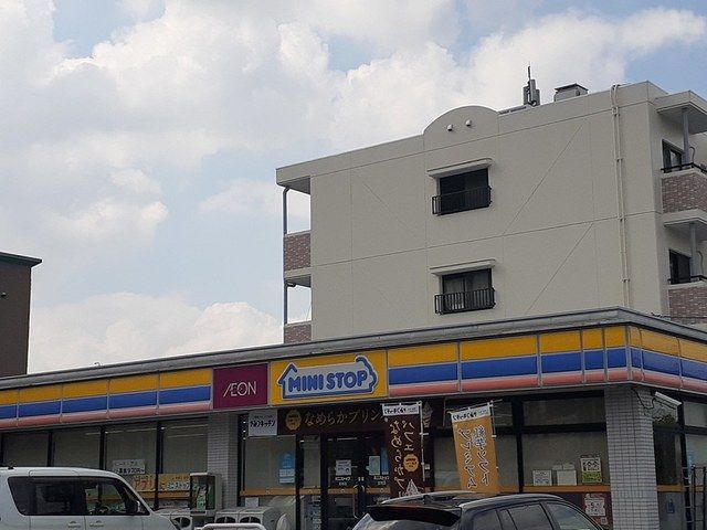 コンビニ　ミニストップ（コンビニ）まで1100m
