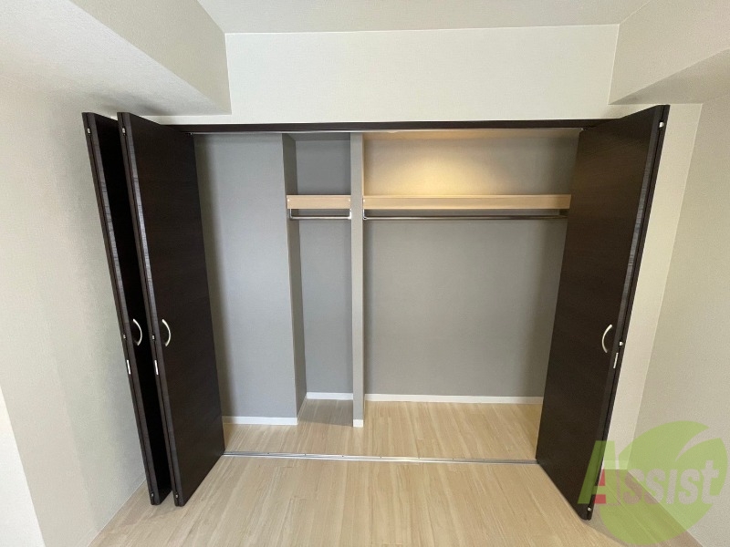 収納　寝室の収納です。部屋がすっきり片付きます。
