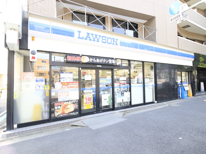 コンビニ　ローソン　新宿水道町店（コンビニ）まで356m