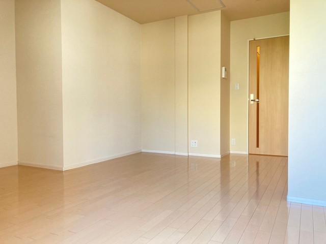その他部屋・スペース　★明るいフローリングのお部屋です★