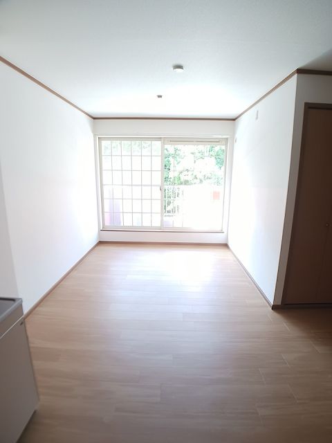 GRANDEUR山崎Aの居間写真
