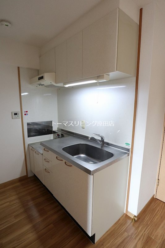 キッチン　302号室写真