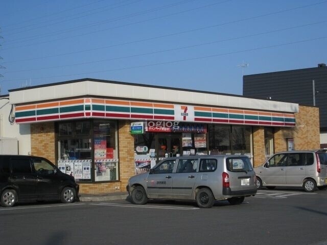コンビニ　セブンイレブン北見とん田西店（コンビニ）まで143m