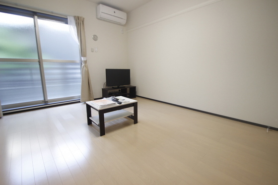 居室・リビング　※別部屋の写真です