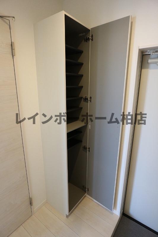 玄関　落ち着いた玄関です