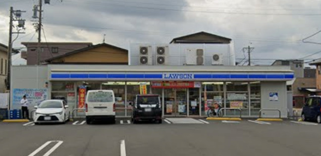 コンビニ　ローソン 焼津四丁目店（コンビニ）まで509m
