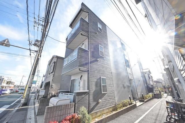 建物外観　本八幡駅徒歩8分です
