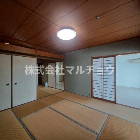 居室・リビング　和室がひろがる居住スペース