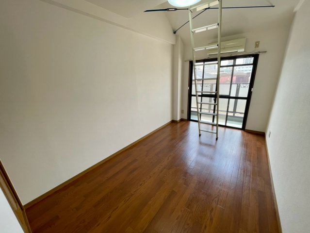 シャンベルミツモの居間写真