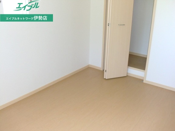 収納　同タイプの部屋写真です