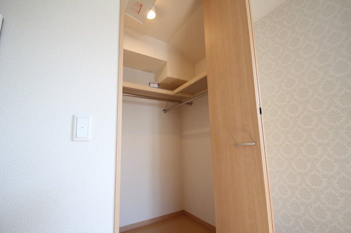 収納　たっぷり収納できるWIC