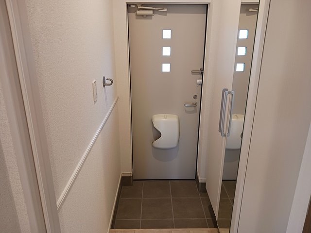 玄関　落ち着いた玄関です