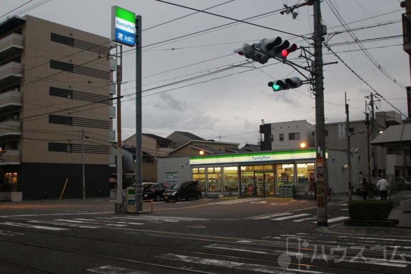 コンビニ　ファミリーマート東粉浜三丁目店（コンビニ）まで175m