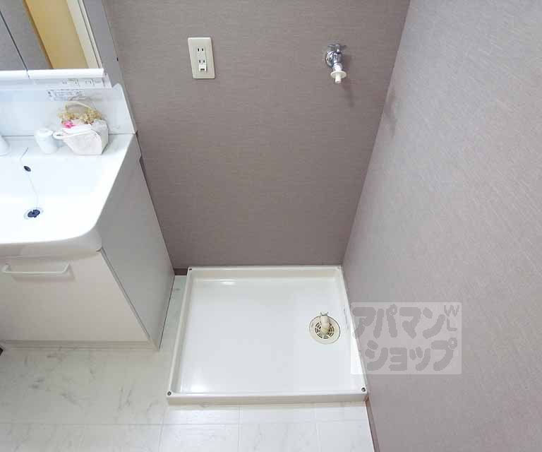 その他設備　室内洗濯機置き場。