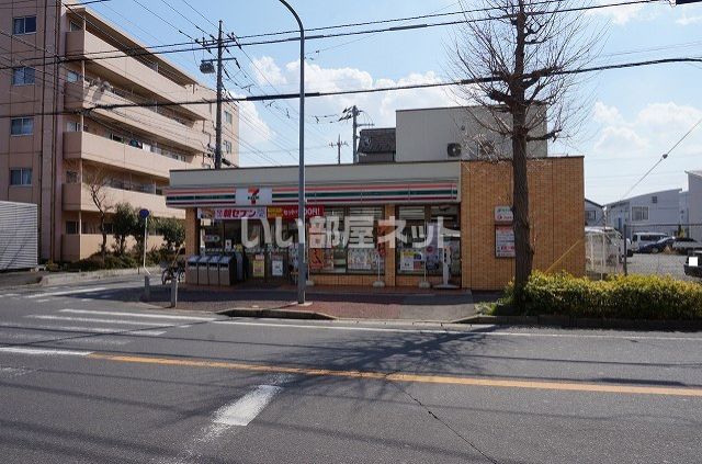 コンビニ　セブンイレブン松戸西馬橋広手町店（コンビニ）まで222m