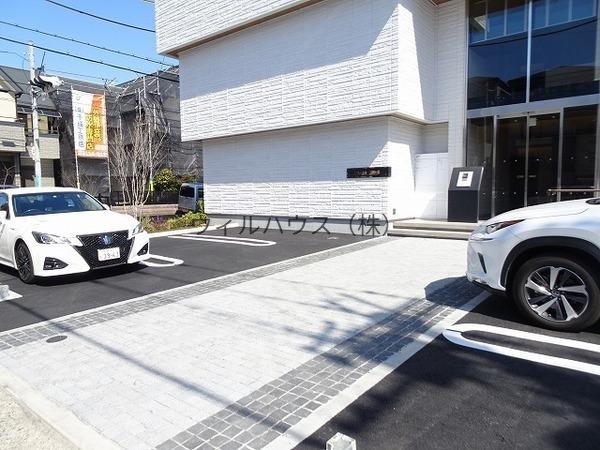 駐車場　駐車場！