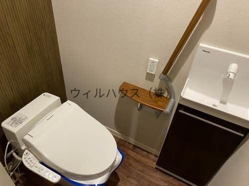 トイレ　ウォシュレット付きです！