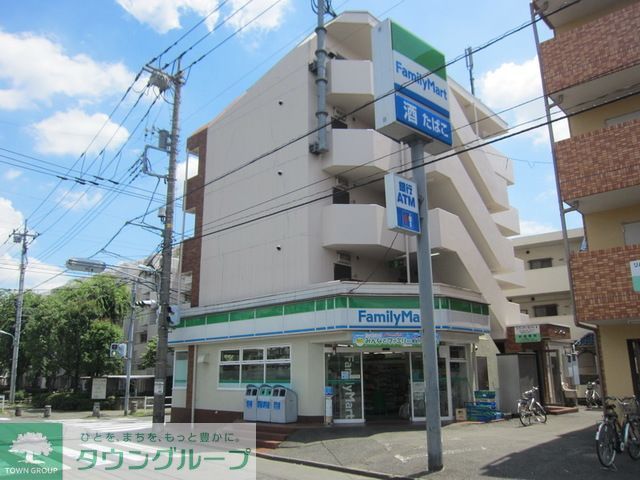 コンビニ　ファミリーマート武蔵村山大南通り店（コンビニ）まで620m