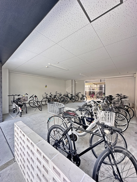 その他共有部分　バイク置き場もございます♪♪