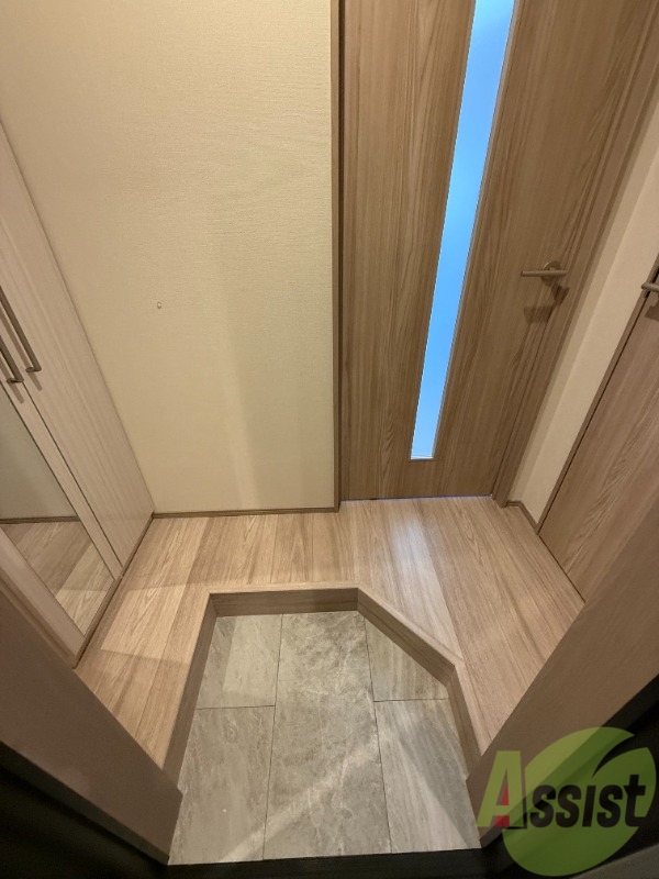 玄関　玄関の写真です。広々として使いやすそうですね。