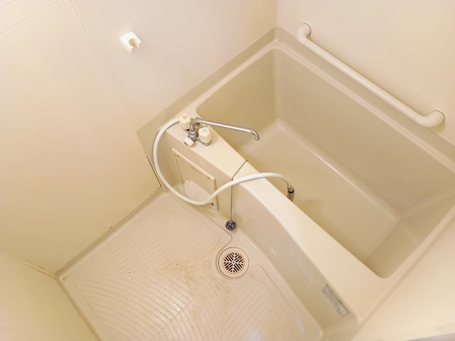 バス・シャワールーム　違う号室の写真です。