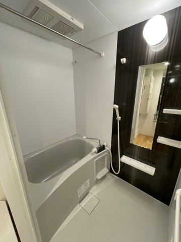 バス・シャワールーム　同物件別部屋