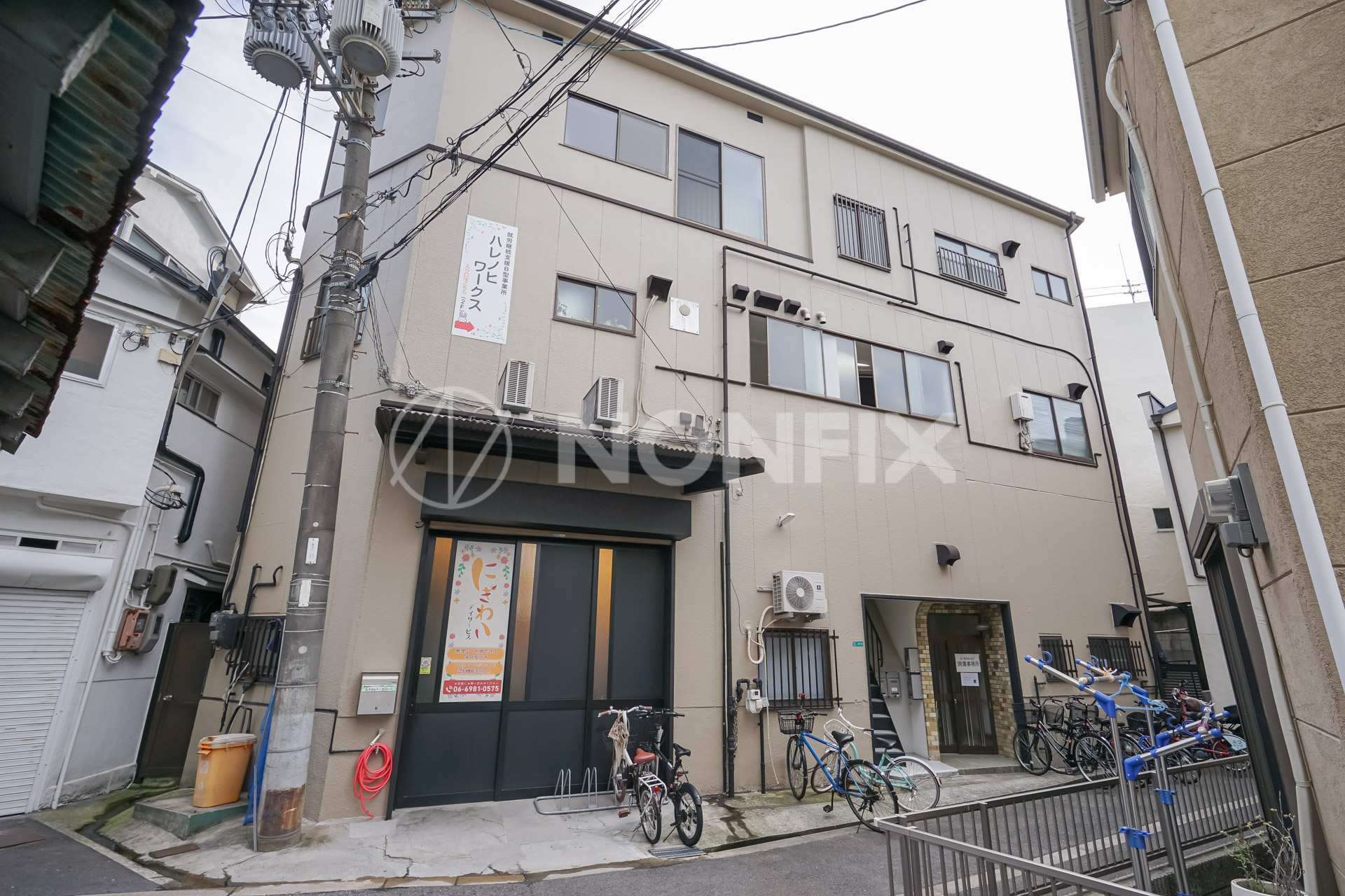 徳原マンションの外観写真