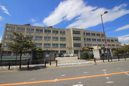 中学校　堺市立浅香山中学校（中学校）まで348m