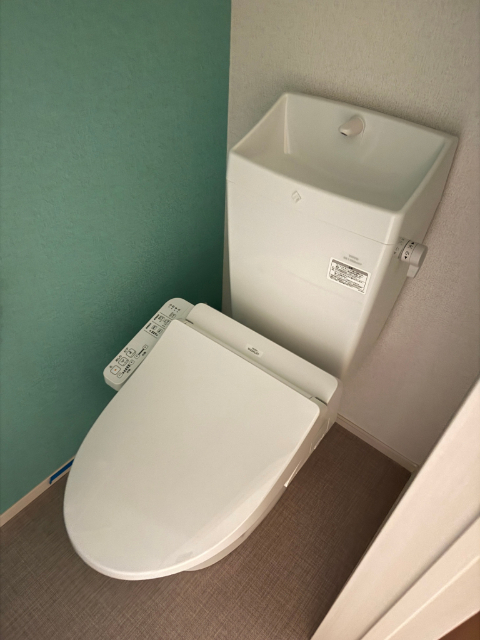 トイレ　同型写真