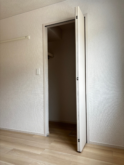 収納　同型写真