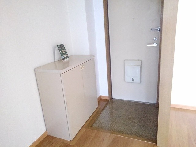 ニューシティ吉岡Bの玄関写真