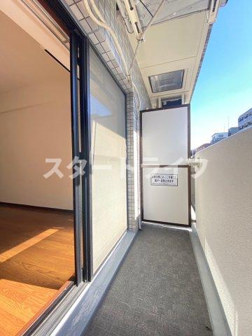 ＪＲ東海道本線 新大阪駅 徒歩7分 12階建 築32年の内装写真
