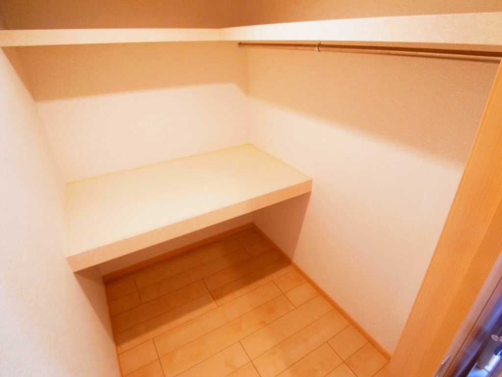収納　別部屋参考写真
