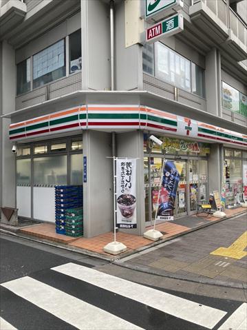 コンビニ　セブンイレブン（コンビニ）まで150m