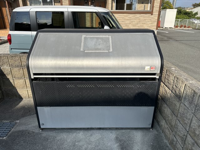 その他　ゴミ捨て場（その他）まで10m