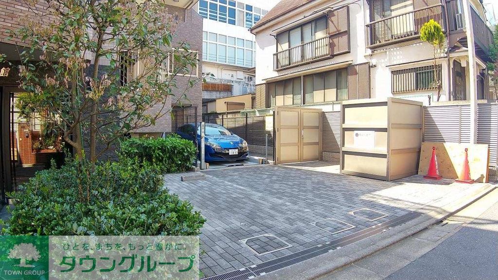 駐車場　駐車場