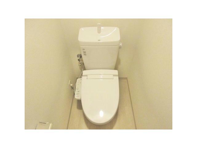 プレサンス栄ライズのトイレ写真