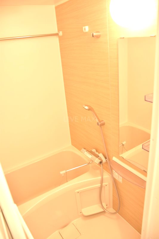 バス・シャワールーム　※別部屋のお写真になります