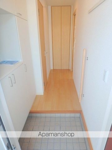 ＪＲ日豊本線 南宮崎駅 徒歩19分 2階建 築19年の玄関写真