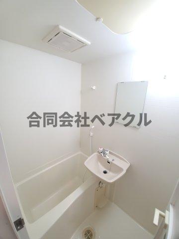 バス・シャワールーム　日々の暮らしに欠かせないお風呂です