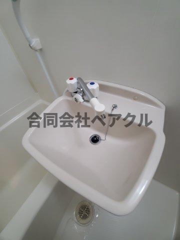 洗面設備　コンパクトで使いやすい洗面所