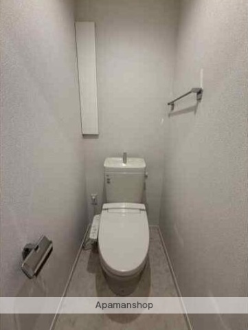 京王線 笹塚駅 徒歩8分 3階建 築8年のトイレ写真