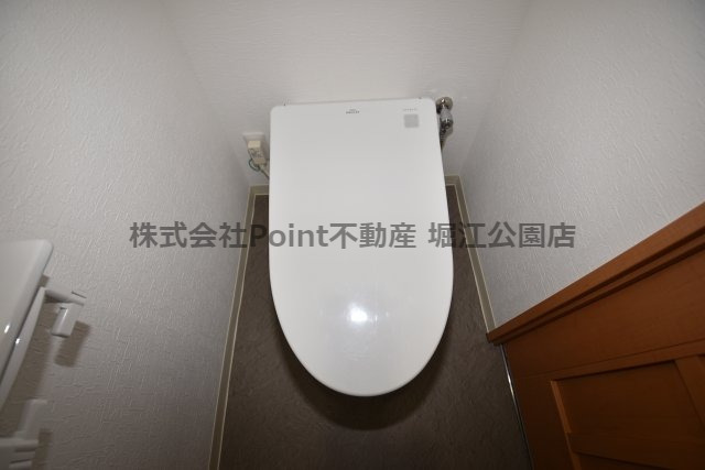 地下鉄長堀鶴見緑地線 谷町六丁目駅 徒歩2分 12階建 築23年のトイレ写真