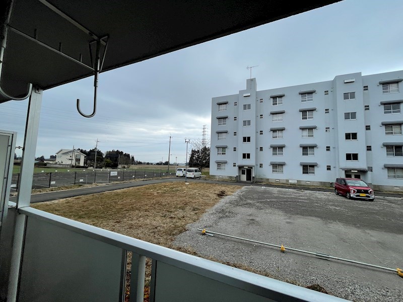 駐車場　こちらの物件はMODE不動産なら割引対象の１部屋です。