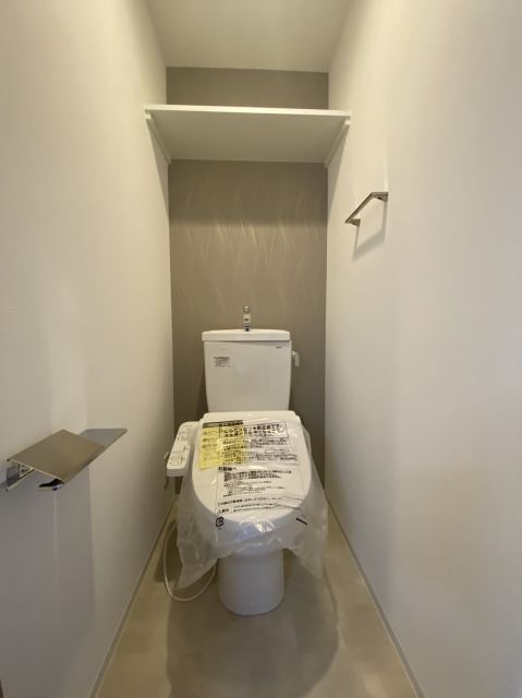 ＪＲ東西線 海老江駅 徒歩2分 15階建 築3年のトイレ写真