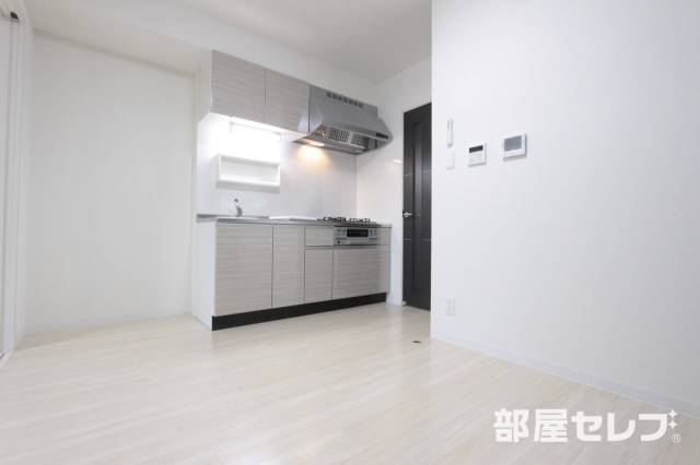 居室・リビング　内装のきれいなお部屋です