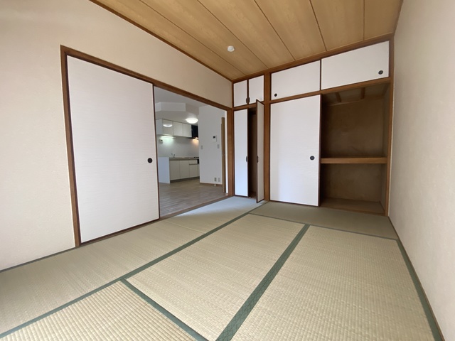 フォルク北千里O棟の内装写真